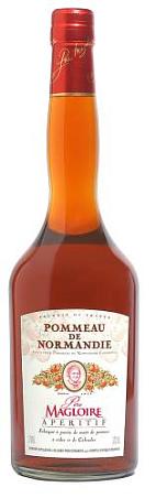 Ликер десертный "Пэр Маглуар Поммо де Норманди", креп. 17%, 0,7л